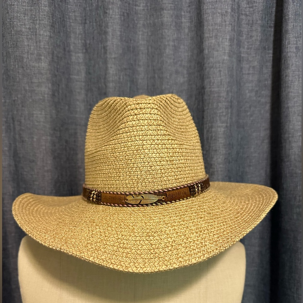 Like New! Straw Western Hat